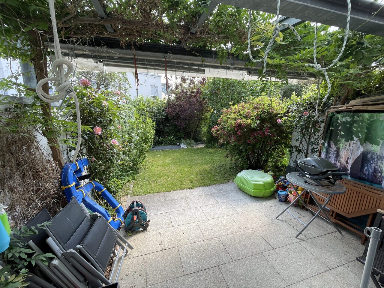 Terrasse + Garten