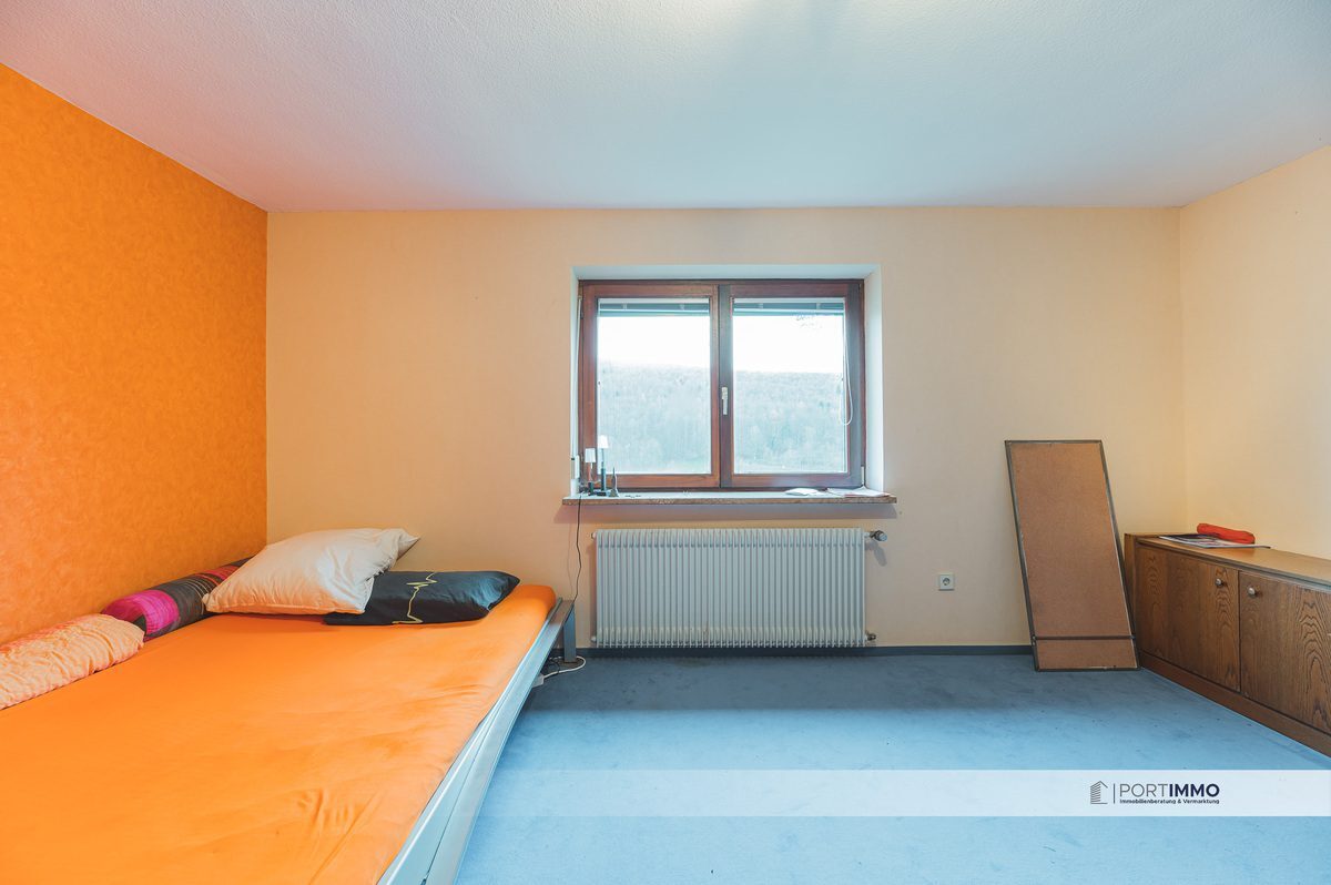 Schlafzimmer 2 DG