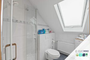 Badezimmer DG